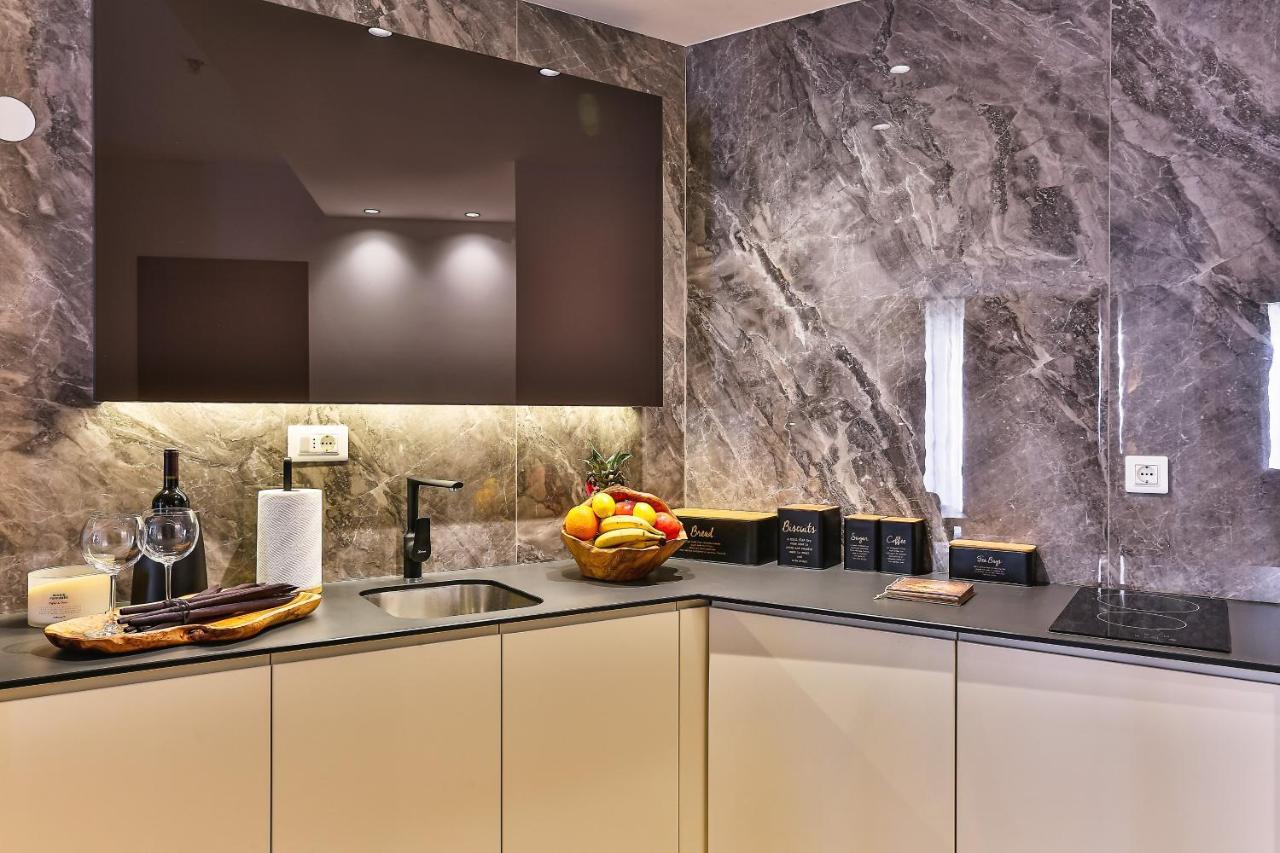 Green Stone Apartments Hotel Rafailovići Zewnętrze zdjęcie